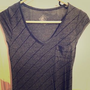 Volcom women’s shirt